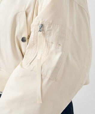 earth music&ecology ファーリバーシブルショートＭＡ－１ Ivory