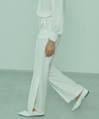 BEIGE， YUCCA / ストレートパンツ Ecru