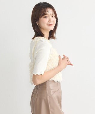 earth music&ecology ベロアリボンフェザービスチェ Ivory