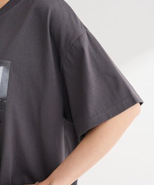 Green Parks 汗染み防止ボックスロゴＴシャツ Charcoal Gray