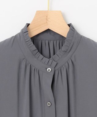 組曲 バウンディングシャーティング バンドカラーフリル ブラウス グレー系