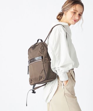 LA BAGAGERIE エナメルアクセントリュックサック