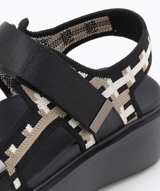 steppi 【洗える】厚底 ストラップサンダル ブラックチェック