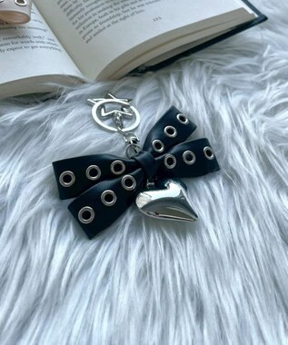 WEGO ハトメリボンハートキーホルダー ブラック