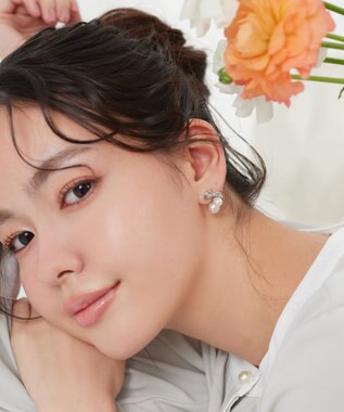 Tiaclasse 【金属アレルギー対応】チェリーパールリボンピアス シルバー