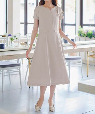 Tiaclasse 【小倉優子さん着用・洗える】フラップ付きミディアム丈フレアワンピース グレージュ