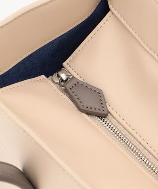 Y'SACCS リサイクルレザー　バインダーA4トートバッグ アイボリー