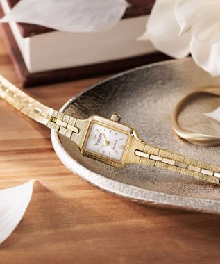 CITIZEN 【アンティークな雰囲気】小ぶりなスクエアケース 電池交換不要 ピンクゴールド ピンクゴールド