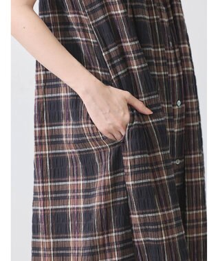 earth music&ecology 綿ＰＵクレープワンピース（ｃｈｅｃｋ柄） Brown