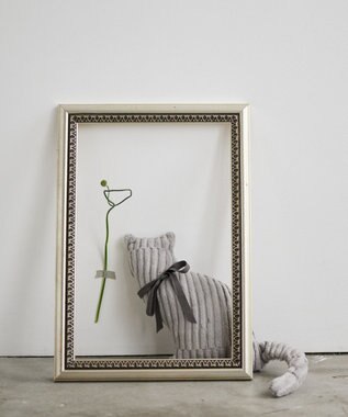 LOOM&SPOOL GRA綿毛布猫クッション ライトグレー