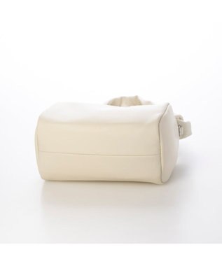 UNBILLION 『VERY』バイヤー大和美帆さんコラボ　ペルケ perche / シープボックスチェーンショルダーバッグ アイボリー