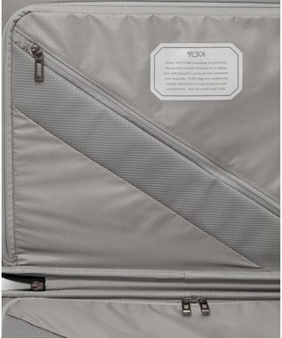 TUMI 19 DEGREE LITE インターナショナル キャリーオン スーツケース（機内持ち込みサイズ） ブラック/グラファイト