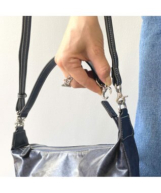 PELLE BORSA 2wayショルダー Alive アライブ 4438 ネイビー