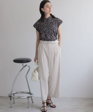 組曲 L ギャザーライトデシン ブラウス ブラック×ピンクフラワー系