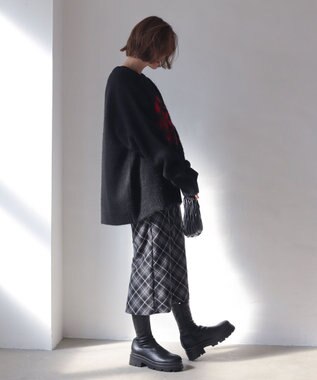 WEGO 【ユニセックス着用ITEM/MLサイズ展開/25年秋冬新作】ファジーグラフィックプルオーバー ブラック