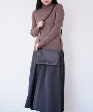 Hekhèr Le Style de Vie 新色追加【日本製】シュリンクレザー スクエアショルダーバッグ ブラック