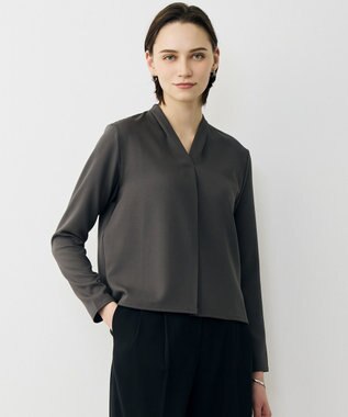 ICB L ライトストレッチアムンゼン Vネックカットソー