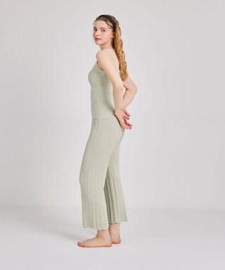 une nana cool とろみ素材がここちよいカップ付きキャミソール　moi room（モアルーム） オリーブ