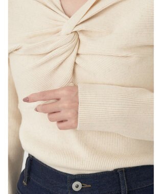 earth music&ecology ツイストリブラメニットプルオーバー Ivory