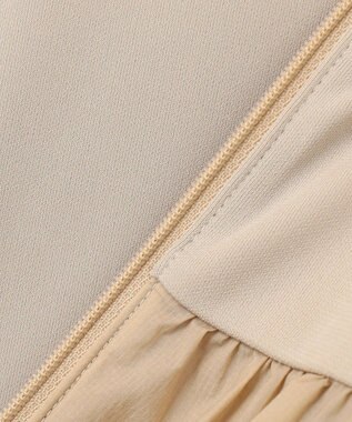 UNFILO ラッシュガード ペプラムフーディ ベージュ