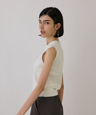 GRACE CONTINENTAL スパンコールニットノースリーブ ホワイト