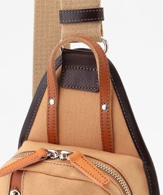 UNBILLION Otias 8号キャンバス牛革付属タテ型ボディバッグ ベージュ