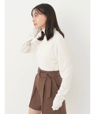 earth music&ecology シアータートルネックプルオーバー Ivory
