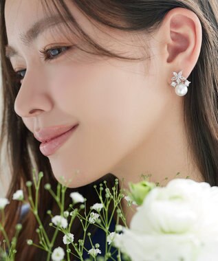 Tiaclasse 【金属アレルギー対応】ブルースターパールピアス・イヤリング ピアス：シルバー