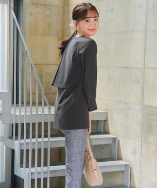 Tiaclasse L バックフレアヨークチュニック チャコールグレー