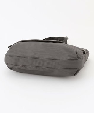 Y'SACCS コーデュロイライクナイロントート グレー