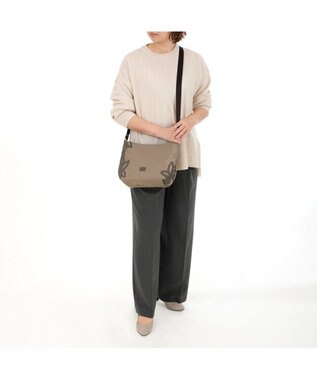 IBIZA ディアリオ　ナイロン　ショルダーバッグ ベージュ