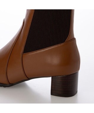 ing 【WEB限定】サイドゴアショートブーツ ブラウン