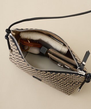 IACUCCI ≪BEST SELLER≫モノグランマ ポーチSD JACQUARD/RUGA ブラック