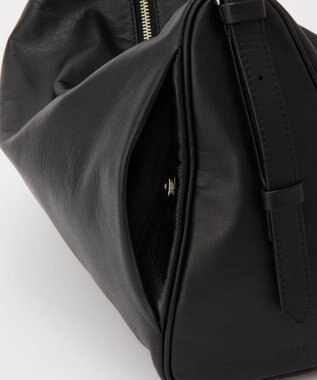 russet レザートライアングル2WAYショルダーバッグ（CE-1814） Black