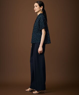 自由区 L 【17号サイズまで展開・WEB&一部店舗限定・サラリ触感】コットンサッカープリント シャツ ネイビー×オフ