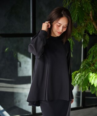 #Newans 〈亀恭子さんコラボ〉パネルタックAラインブラウス ネイビー