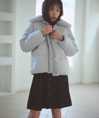 Feroux ファーカラー付き・ダウン見え中綿 ジャケット ライトグレー系