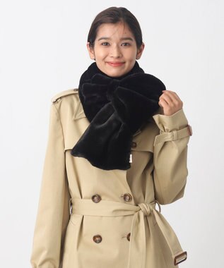 MOONBAT 【WEB限定ラッピング袋付】PAUL & JOE ACCESSOIRES フェイクファービッグリボンマフラー ブラック