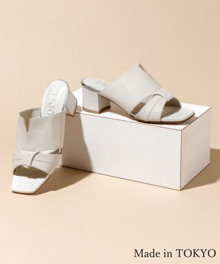 Dominic3 型押しヒール レザーVカットミュール