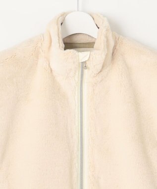 23区GOLF いつものスタイリングをアップデート【WOMEN】ファーフレンチ ベスト アイボリー系