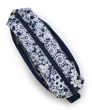 LeSportsac DANIELLA CROSSBODY/フローラルレースネイビー フローラルレースネイビー