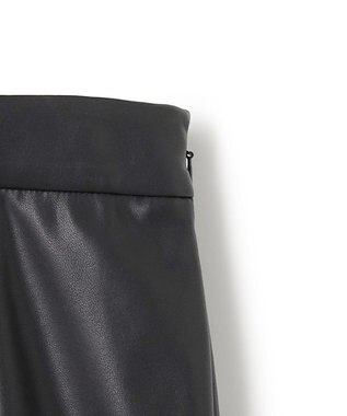 ICB フェイクレザー ナロースカート（サスペンダー付き） ブラック系