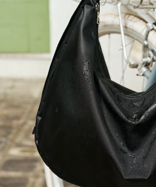 russet 《ショルダーバッグ人気NO.1モデル》クラウズナイロンラウンドビッグショルダーバッグ(CE-1292) Black2（シルバー金具）