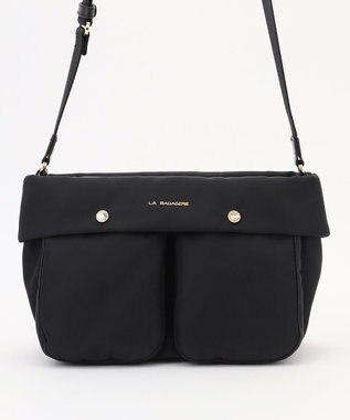 LA BAGAGERIE ダブルフロントポケットショルダー ブラック