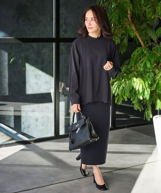 #Newans 〈亀恭子さんコラボ〉パネルタックAラインブラウス ネイビー