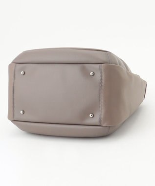 Y'SACCS カウレザー　3層構造すっきりトートバッグ グレージュ