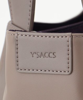 Y'SACCS カウレザー　3層構造すっきりトートバッグ グレージュ