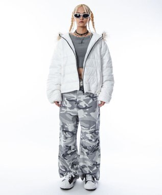 WEGO 【ユニセックス着用ITEM】2WAYシャイニーパファーフーディー ホワイト