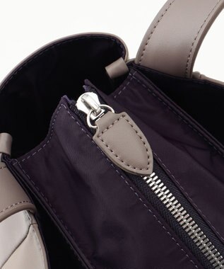 Y'SACCS カウレザー　3層構造すっきりトートバッグ グレージュ