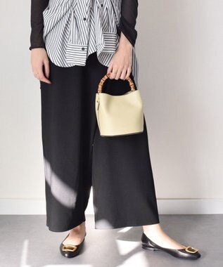 INTER-CHAUSSURES 【LORISTELLA】バンブーハンドルレザーバケットバッグ ライトグリーン